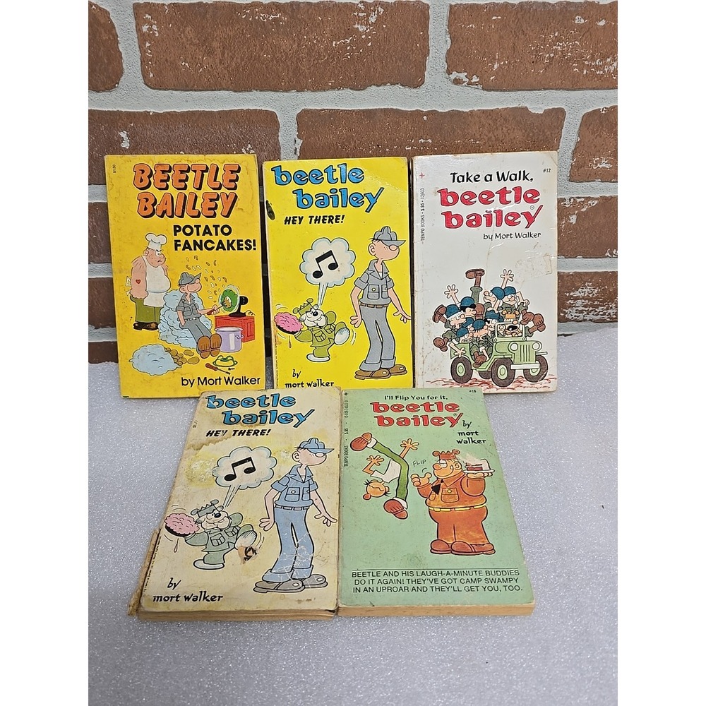 Lot of 5 Vintage Beetle Bailey‎ Paperback Books Mort Walker  Comics Comic Books